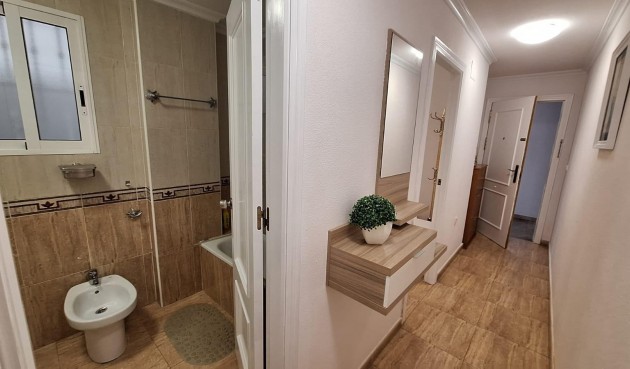 Återförsäljning - Apartment -
Torrevieja - Playa del Cura