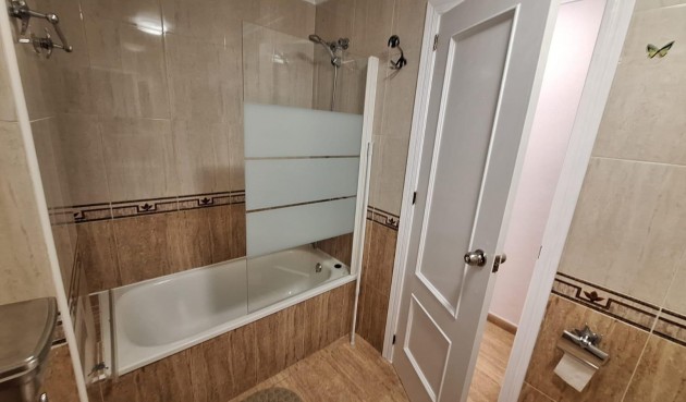 Återförsäljning - Apartment -
Torrevieja - Playa del Cura