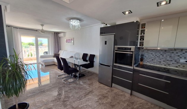 Återförsäljning - Apartment -
Orihuela Costa - La Zenia