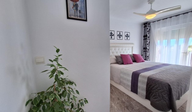 Återförsäljning - Apartment -
Orihuela Costa - La Zenia
