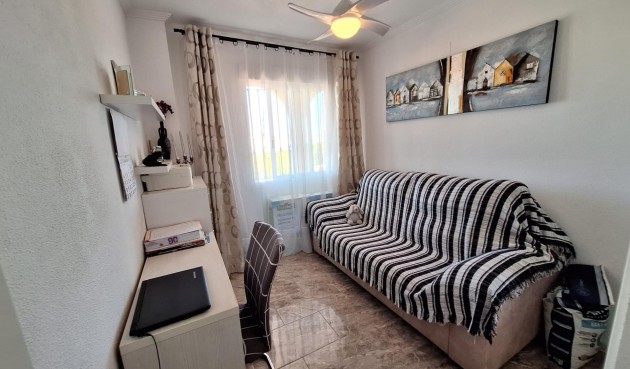 Återförsäljning - Apartment -
Orihuela Costa - La Zenia