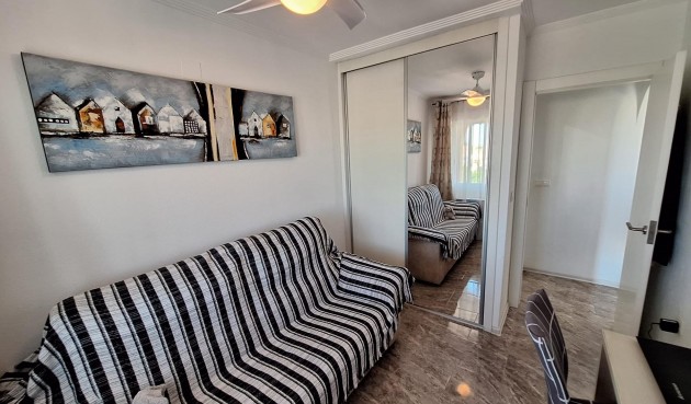 Återförsäljning - Apartment -
Orihuela Costa - La Zenia
