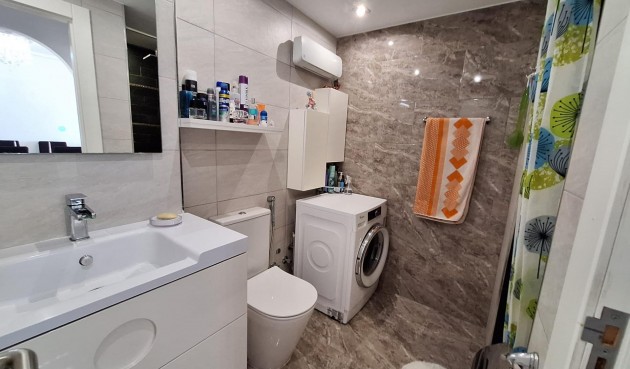 Återförsäljning - Apartment -
Orihuela Costa - La Zenia