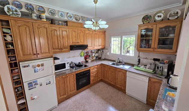 Resale - Villa -
Orihuela Costa - Playa Flamenca