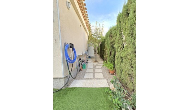 Resale - Villa -
Orihuela Costa - Playa Flamenca