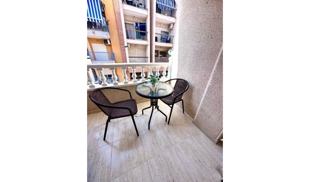 Brukt - Apartment -
Torrevieja - Playa del Cura