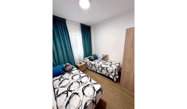 Brukt - Apartment -
Torrevieja - Playa del Cura