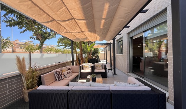 Brukt - Villa -
Torre de la Horadada - Costa Blanca