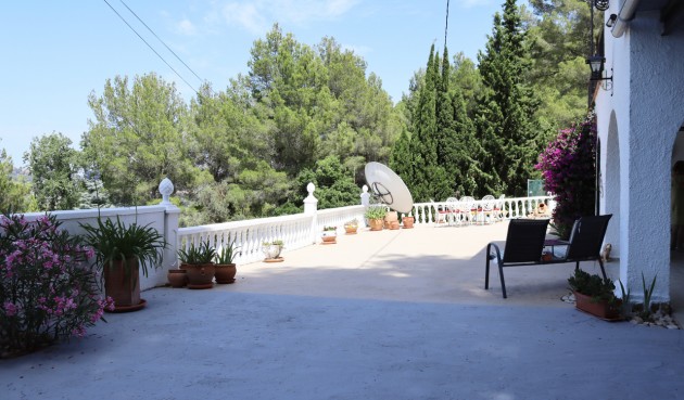Resale - Villa -
Parcent - Inland