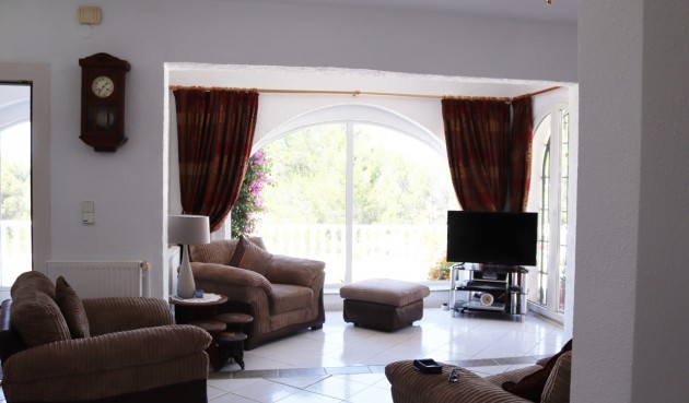 Resale - Villa -
Parcent - Inland