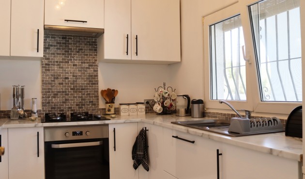 Resale - Villa -
Parcent - Inland