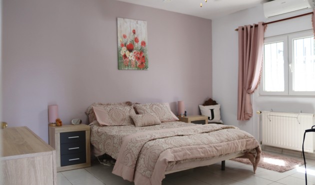 Resale - Villa -
Parcent - Inland