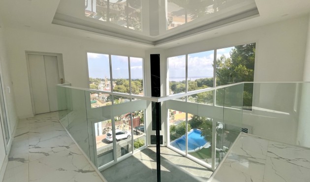 Resale - Villa -
Los Balcones - Costa Blanca