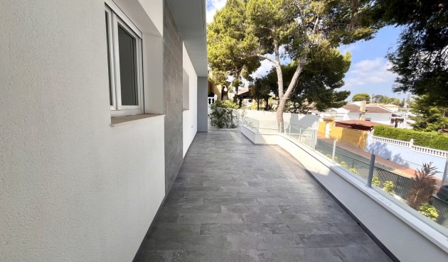 Resale - Villa -
Los Balcones - Costa Blanca