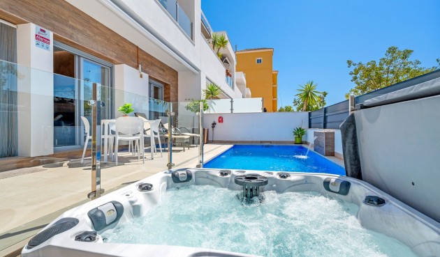Brukt - Town House -
Formentera del Segura - Costa Blanca