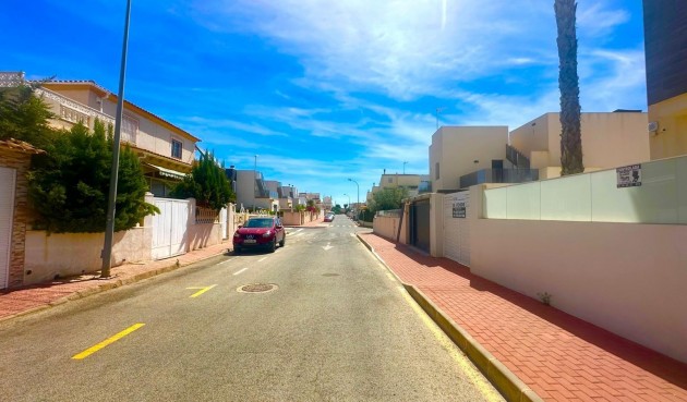 Brukt - Villa -
Torrevieja - Miramar - Torre Del Moro