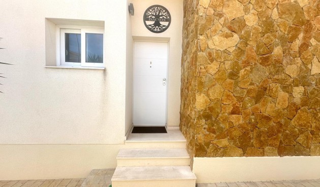 Brukt - Villa -
Torrevieja - Miramar - Torre Del Moro