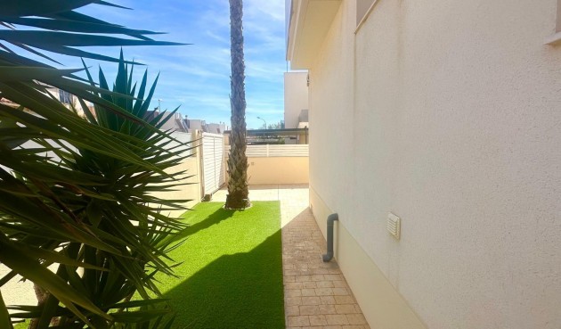 Brukt - Villa -
Torrevieja - Miramar - Torre Del Moro