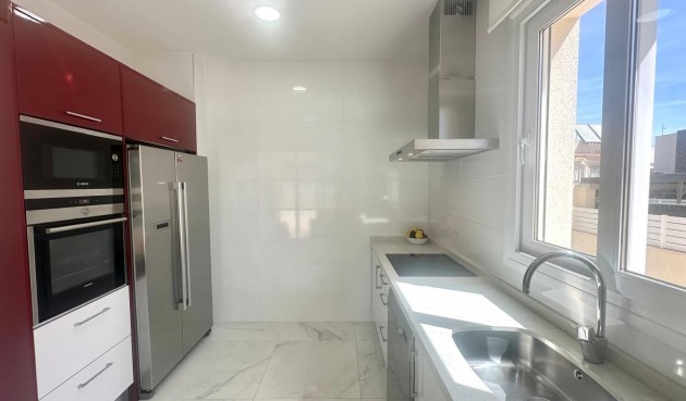 Brukt - Villa -
Torrevieja - Miramar - Torre Del Moro