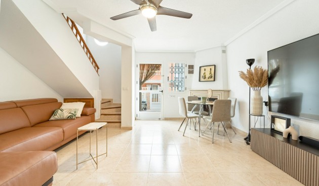 Resale - Duplex -
Torrevieja - Playa De Los Naufragos