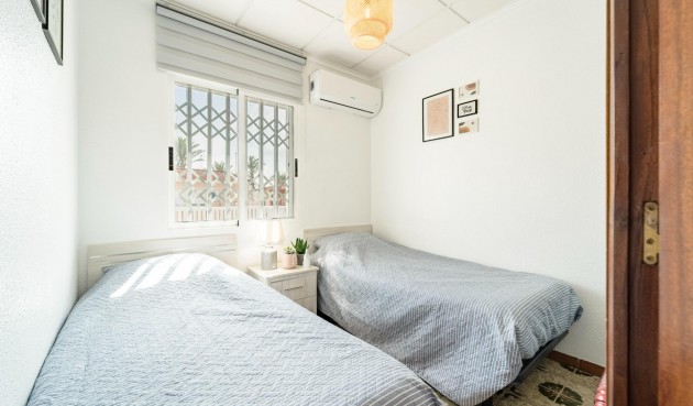 Resale - Duplex -
Torrevieja - Playa De Los Naufragos