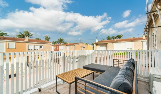 Resale - Duplex -
Torrevieja - Playa De Los Naufragos
