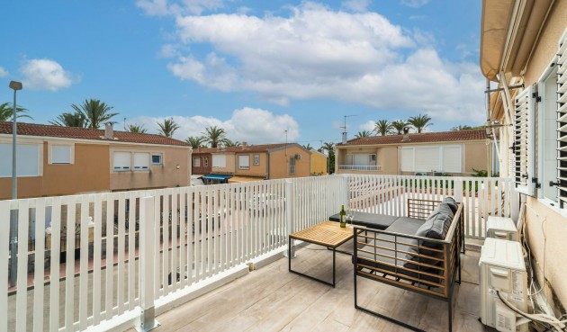 Resale - Duplex -
Torrevieja - Playa De Los Naufragos