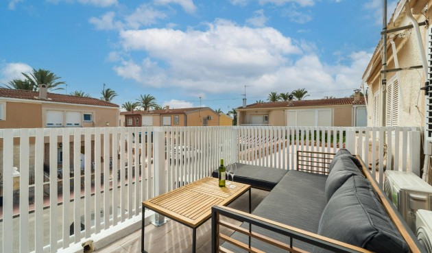 Resale - Duplex -
Torrevieja - Playa De Los Naufragos