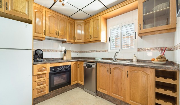 Resale - Duplex -
Torrevieja - Playa De Los Naufragos