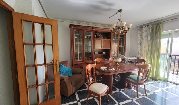 Resale - Apartment -
Torrevieja - Centro