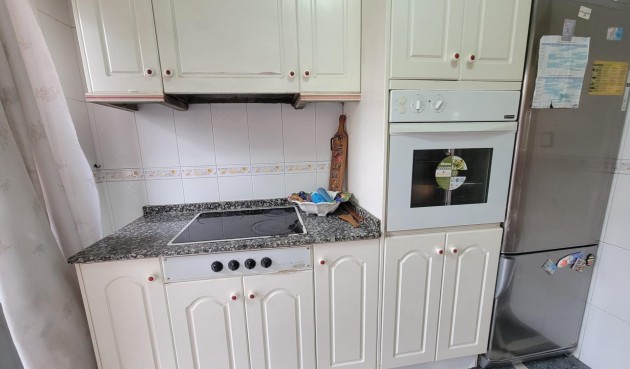 Resale - Apartment -
Torrevieja - Centro