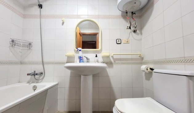 Resale - Apartment -
Torrevieja - Centro