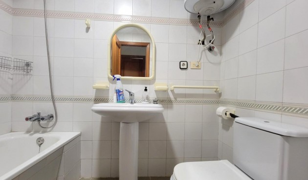 Resale - Apartment -
Torrevieja - Centro