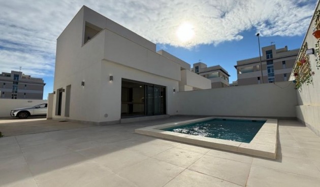 Resale - Villa -
Orihuela Costa - Costa Blanca