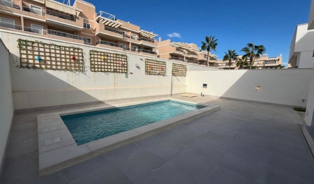 Resale - Villa -
Orihuela Costa - Costa Blanca