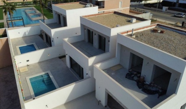 Resale - Villa -
Orihuela Costa - Costa Blanca