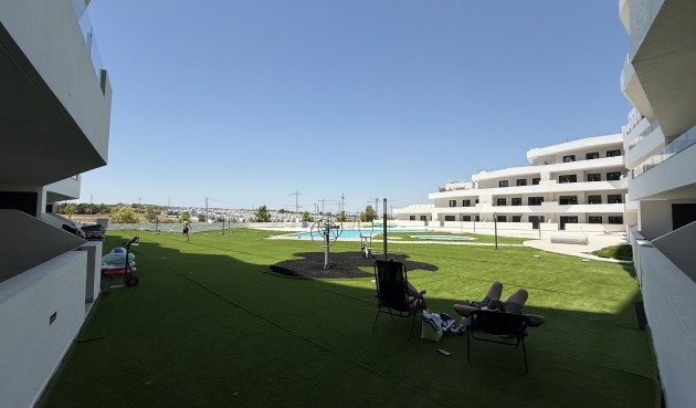 Brukt - Toppleilighet -
San Miguel de Salinas - Inland