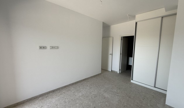 Brukt - Toppleilighet -
San Miguel de Salinas - Inland