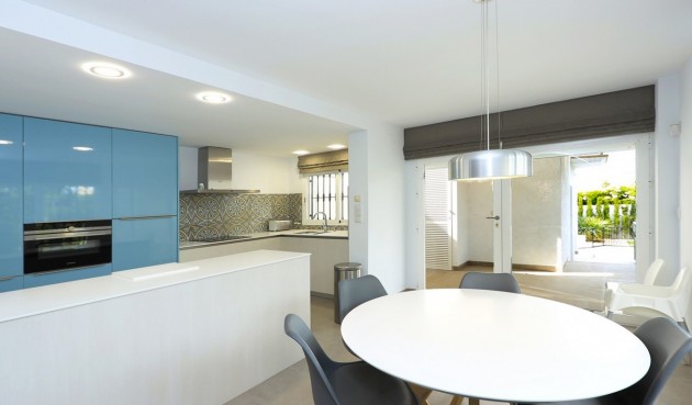 Resale - Villa -
Albir - Costa Blanca