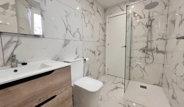 Brukt - Apartment -
Villamartin - Costa Blanca