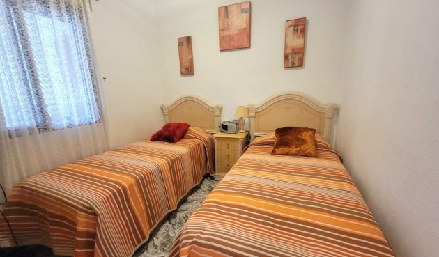 Brukt - Bungalow -
Torrevieja - Los Frutales