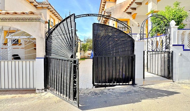 Brukt - Town House -
Orihuela Costa - Costa Blanca