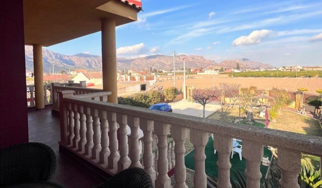 Återförsäljning - Villa -
Orihuela - Desamparados-hurchillo-torremendo