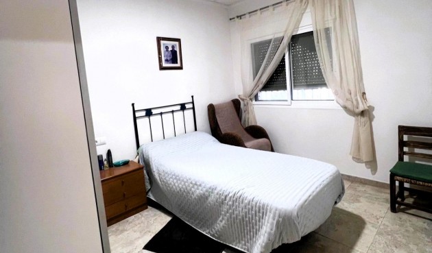 Återförsäljning - Villa -
Orihuela - Desamparados-hurchillo-torremendo