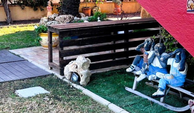 Återförsäljning - Villa -
Orihuela - Desamparados-hurchillo-torremendo