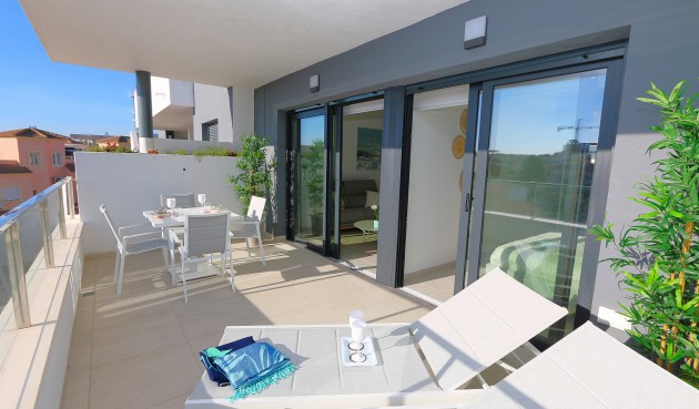 Resale - Apartment -
Playa Flamenca - Costa Blanca