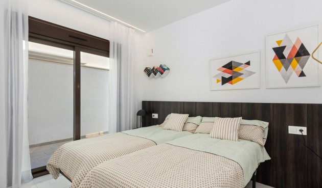 Brukt - Villa -
Pilar de la Horadada - Costa Blanca