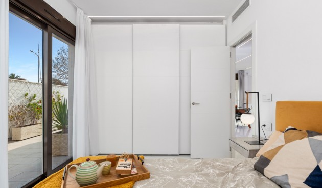 Brukt - Villa -
Pilar de la Horadada - Costa Blanca