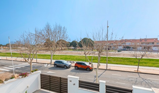 Brukt - Villa -
Pilar de la Horadada - Costa Blanca