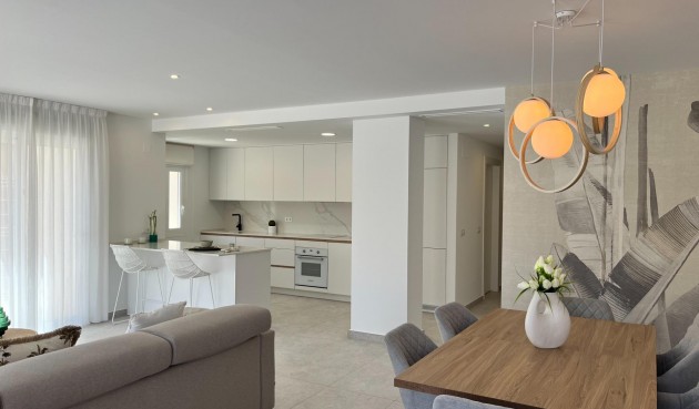 Brukt - Apartment -
Torrevieja - aguas nuevas